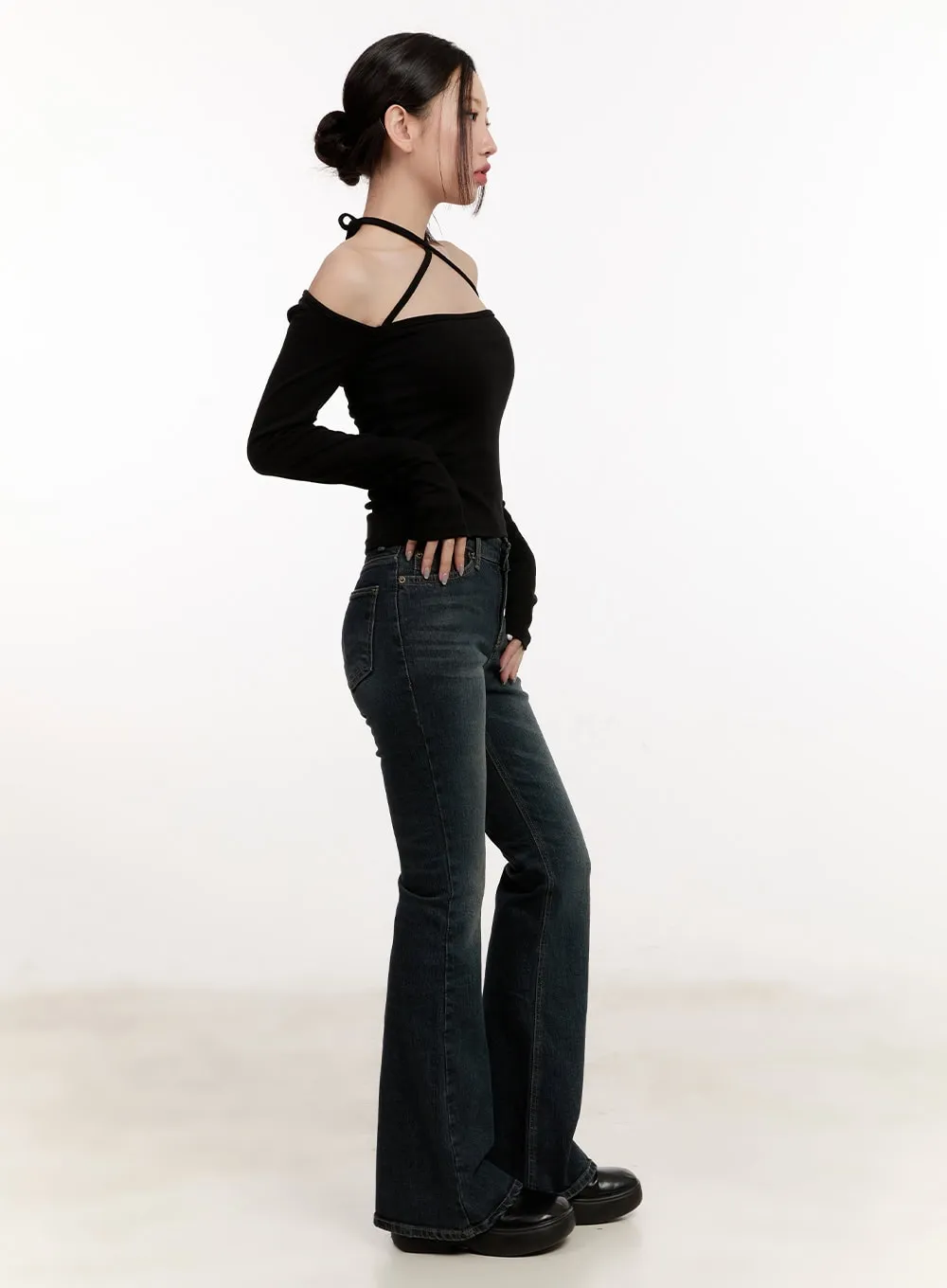 Claire Slim-Fit Flared Jeans CM507