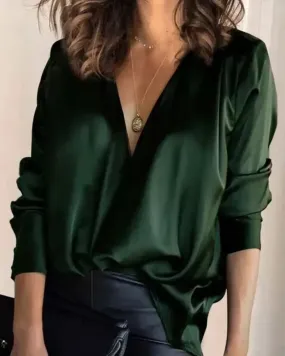 Deanwangkt - V-neck satin top with long sleeves