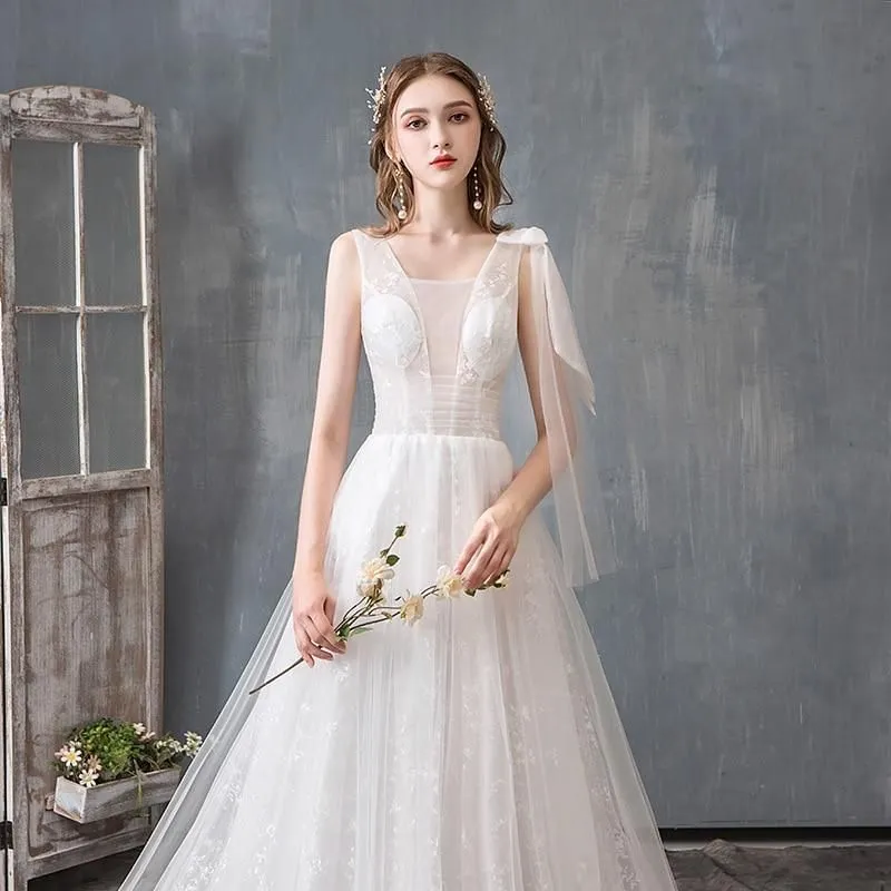 New A-line beautiful Wedding Dress With Small Train