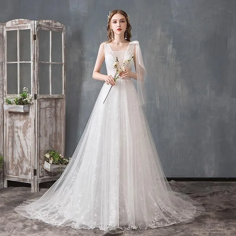 New A-line beautiful Wedding Dress With Small Train