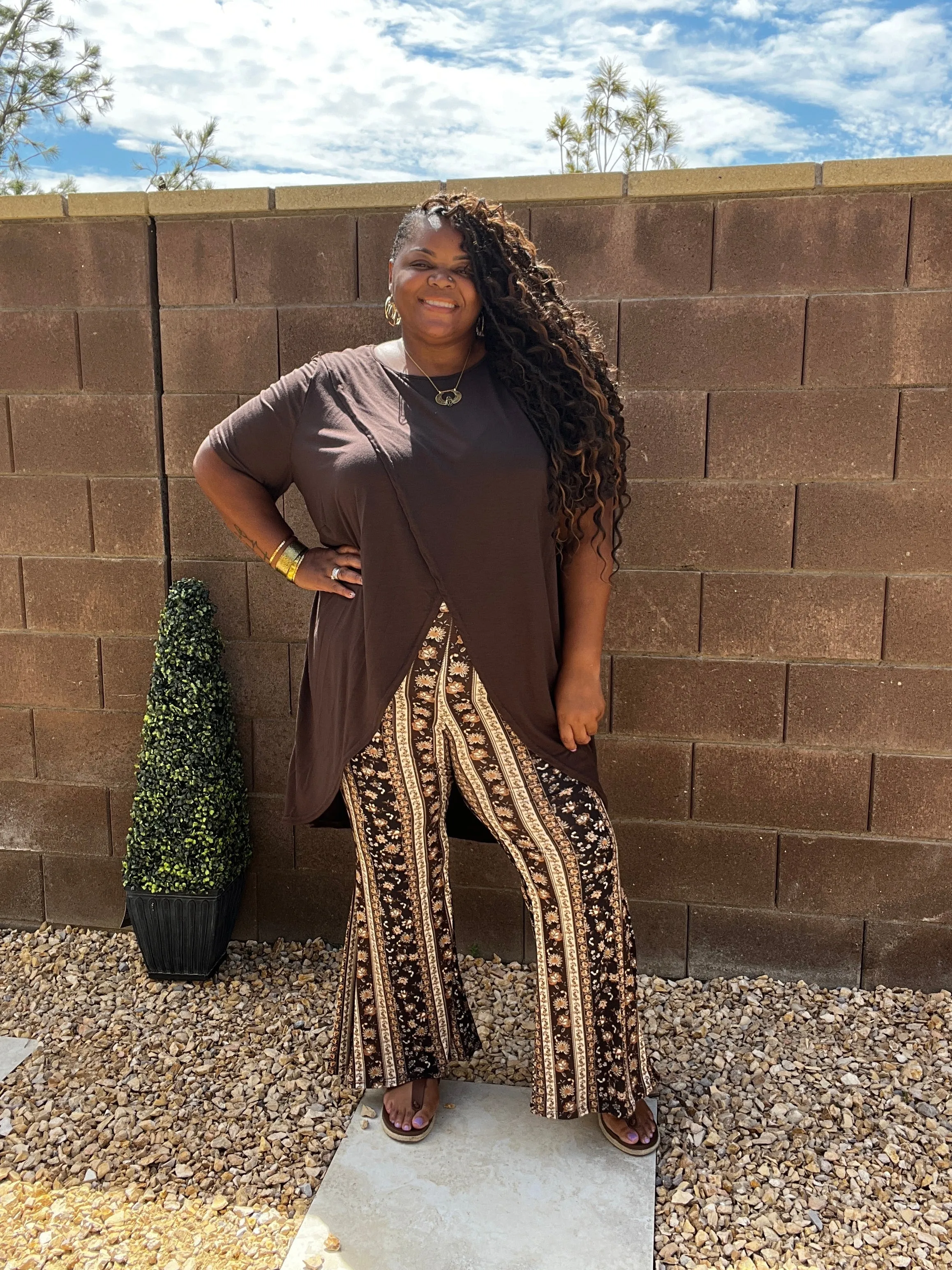 Women’s Hi-Low Tulip Hem Top